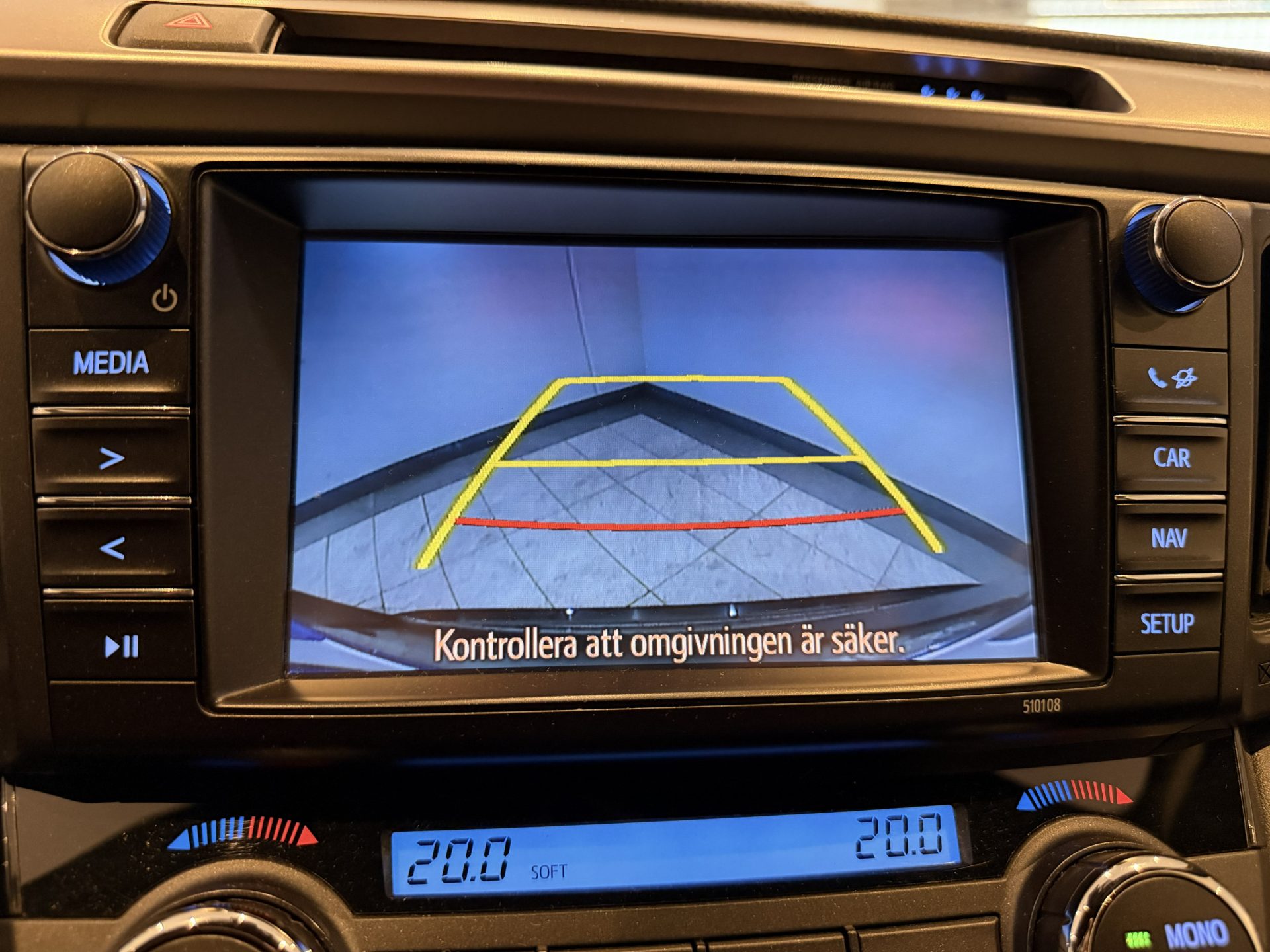1789487536165-4-2.jpg